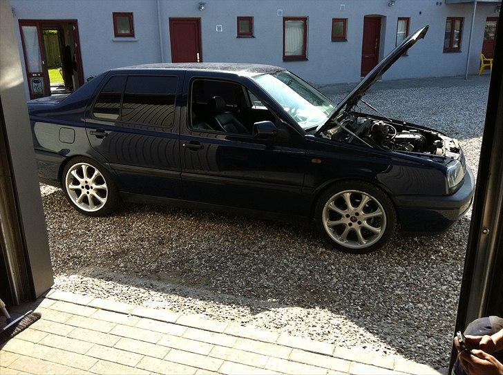 VW vento 2,0 solgt billede 13