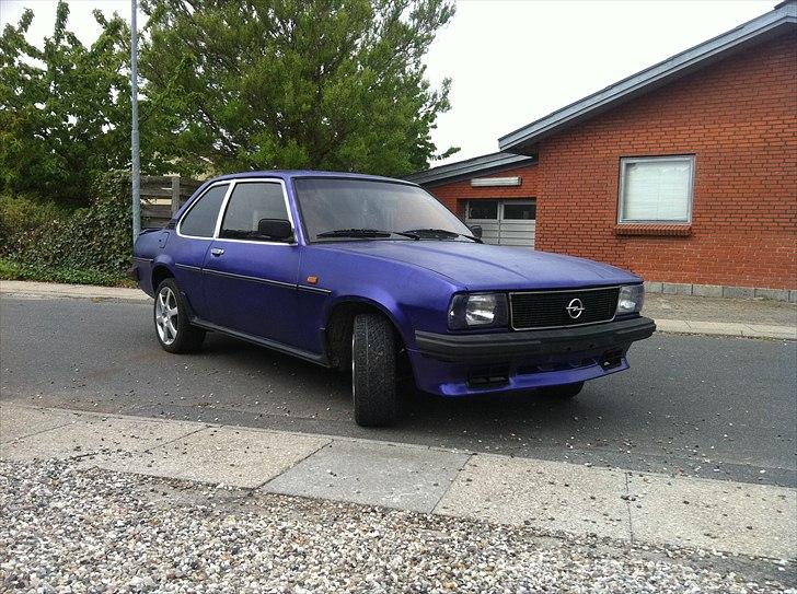 Opel Ascona-B --- SOLGT--- billede 4