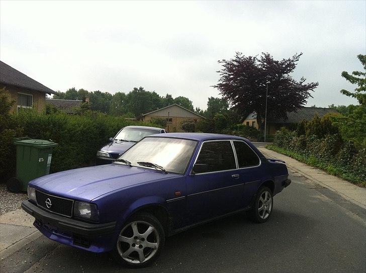 Opel Ascona-B --- SOLGT--- billede 5