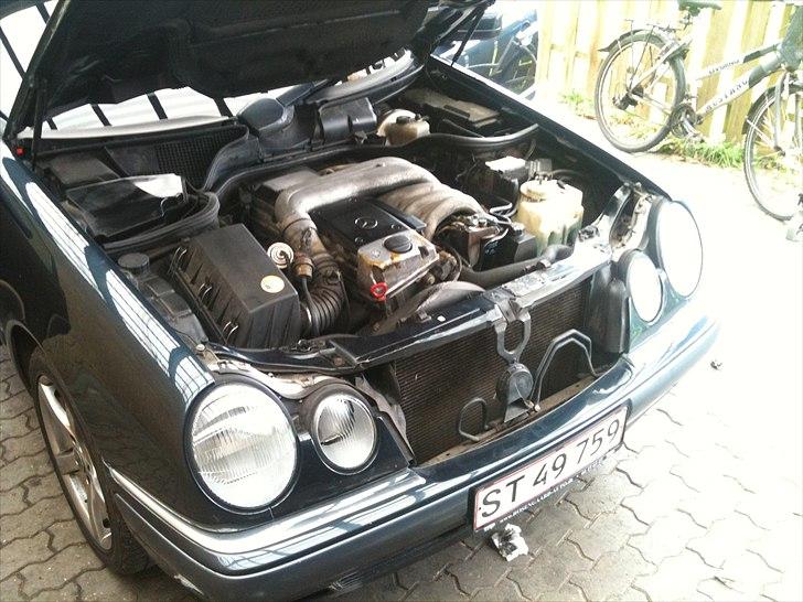 Mercedes Benz E 300 billede 15