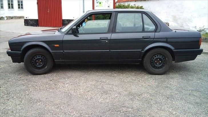 BMW E30 324TD billede 5