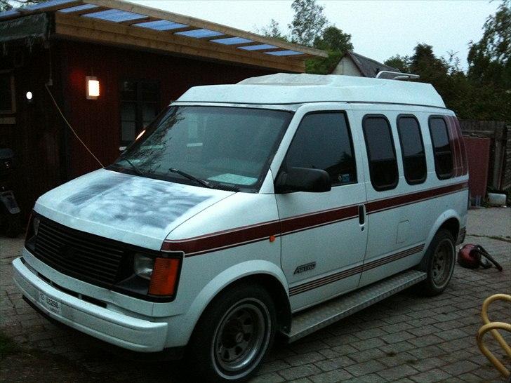 Chevrolet astro van Contempo projek billede 1