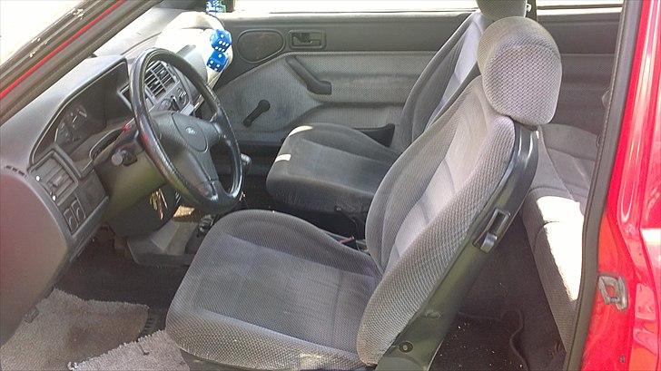 Ford ESCORT 1.3 CL BYTTET billede 7