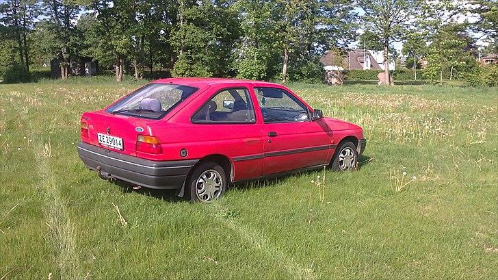Ford ESCORT 1.3 CL BYTTET billede 8