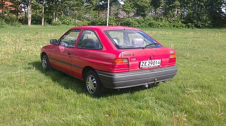 Ford ESCORT 1.3 CL BYTTET billede 11