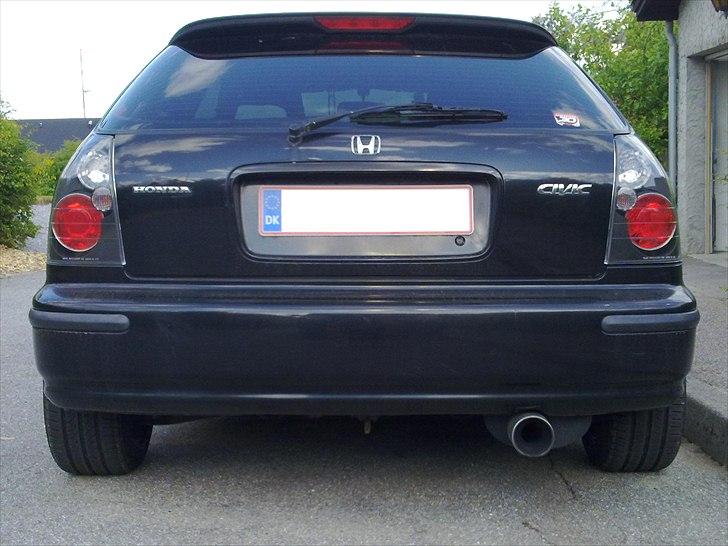 Honda Civic 1.5i LS V-Tec billede 9