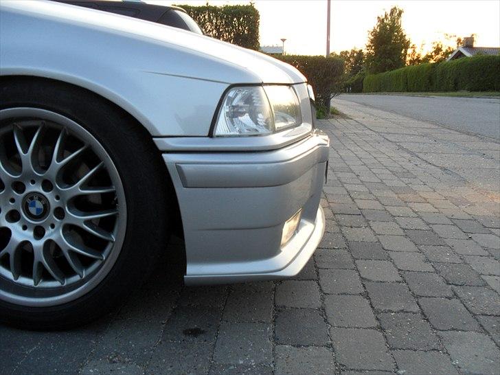 BMW 325i STJÅLET billede 1