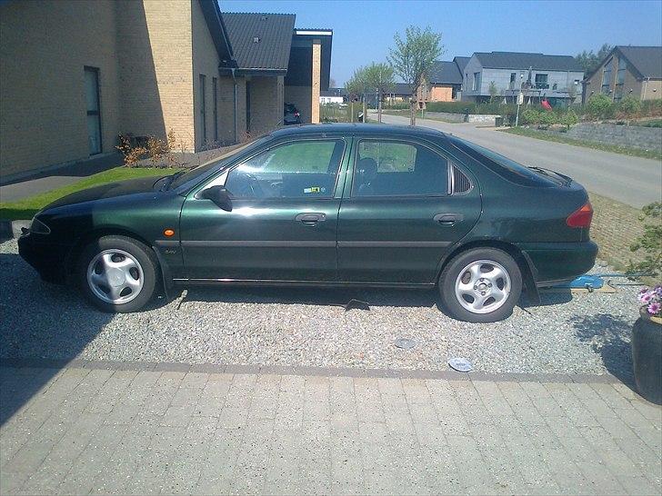 Ford Mondeo V6 billede 2