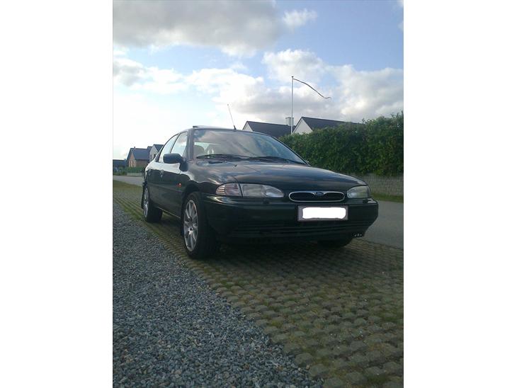 {{currentPhoto.altText}} billede {{currentPhoto.number}}