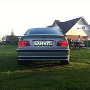 BMW 328i