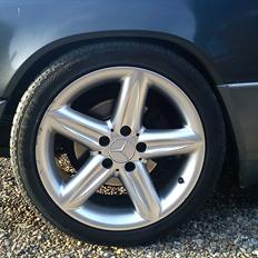 Mercedes Benz 124w E300D