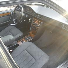 Mercedes Benz 124w E300D