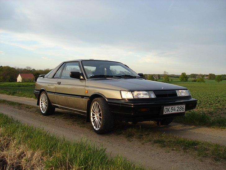 Nissan sunny b12 coupe