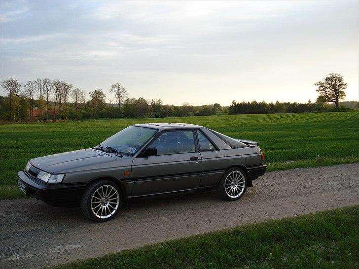 Nissan sunny b12 coupe