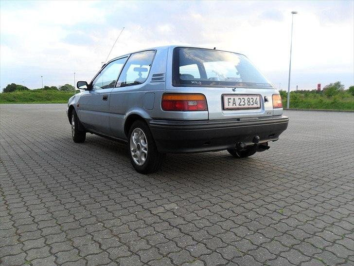 Toyota Corolla E90 billede 6