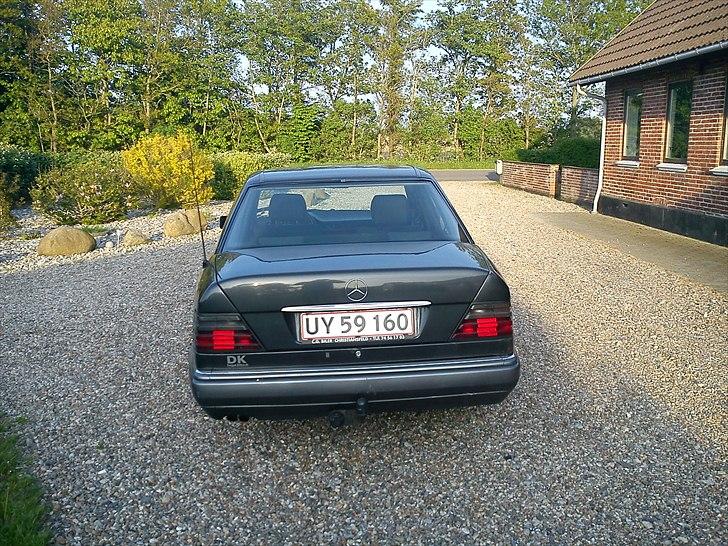 Mercedes Benz 124w E300D billede 9