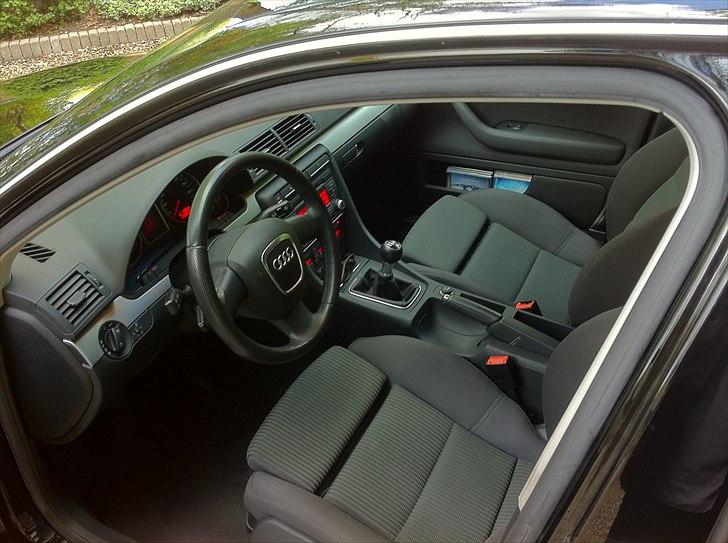 Audi A4 2,0 TDi S-Line #solgt# billede 7