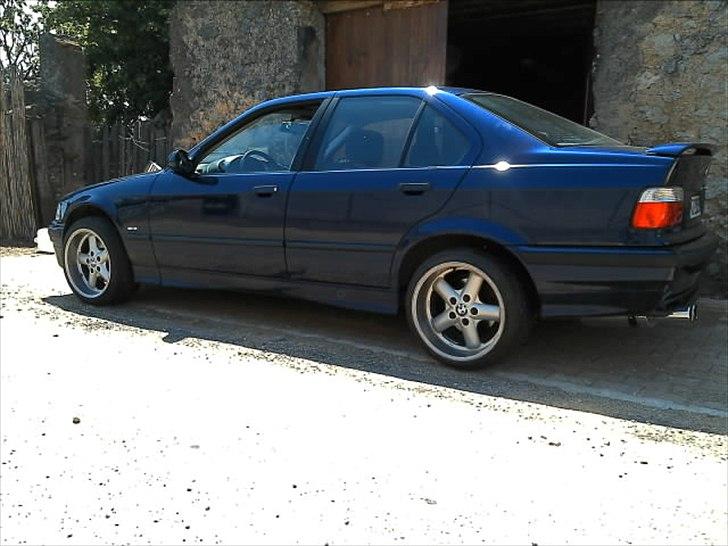BMW E36 325 TDS (SOLGT) billede 1