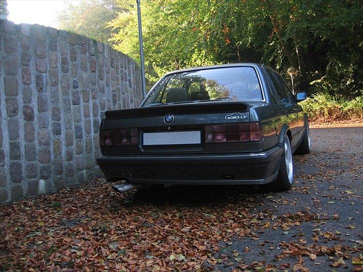 BMW 325  *solgt* billede 3