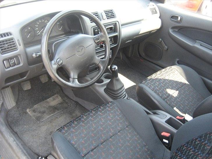 Mazda 323 sport billede 3