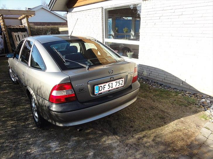 Opel Vectra B - solgt billede 4