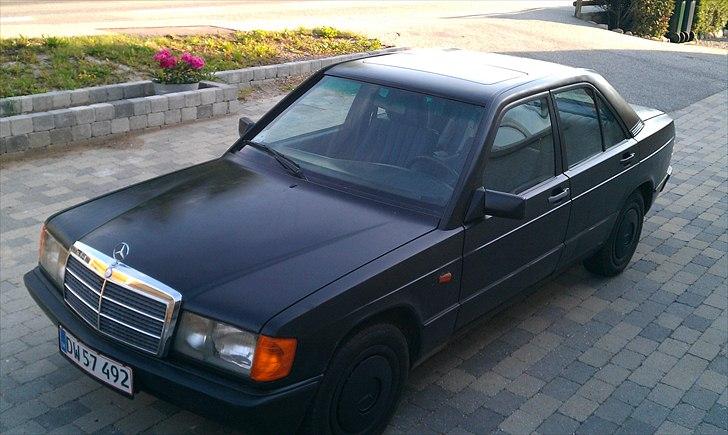 Mercedes Benz 190E billede 3