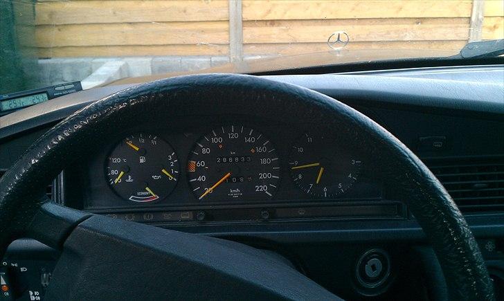 Mercedes Benz 190E billede 12