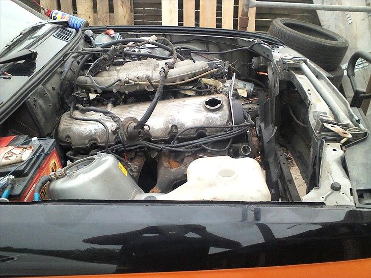 BMW 320I E30  Touring - så er den (Nye b20) på vej i ;)  billede 20