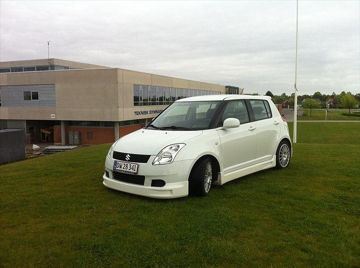 Suzuki Swift 1,3 GLJ billede 12