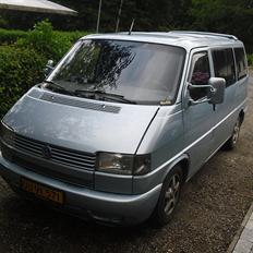 VW transporter 2.4d