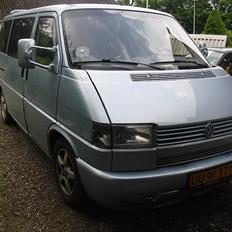 VW transporter 2.4d