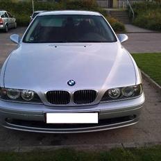 BMW 530i