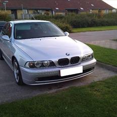 BMW 530i