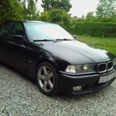 BMW e36 320I