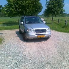 Mercedes Benz Ml 430 V8 solgt 