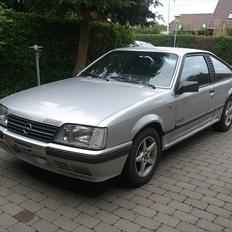 Opel Monza 3.0 GSE Aut.