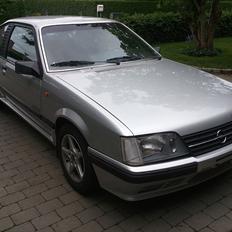 Opel Monza 3.0 GSE Aut.