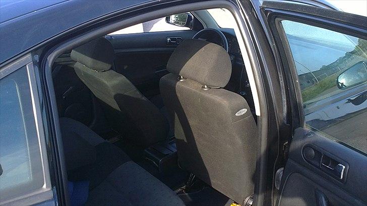 VW Passat 1,6 limo "SOLGT" billede 9