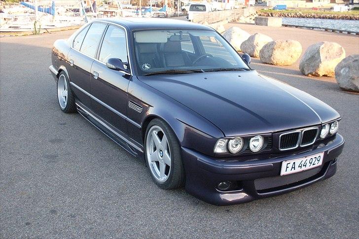 BMW 530i solgt billede 1