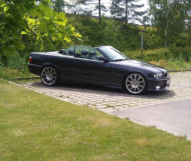 BMW 325i cab billede 3