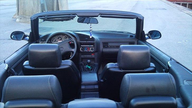 BMW 325i cab billede 6