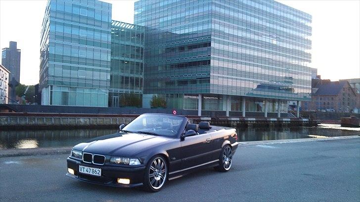 BMW 325i cab billede 9