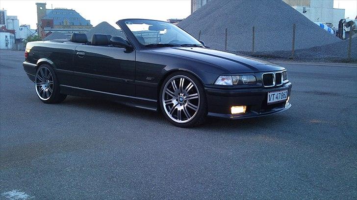 BMW 325i cab billede 10