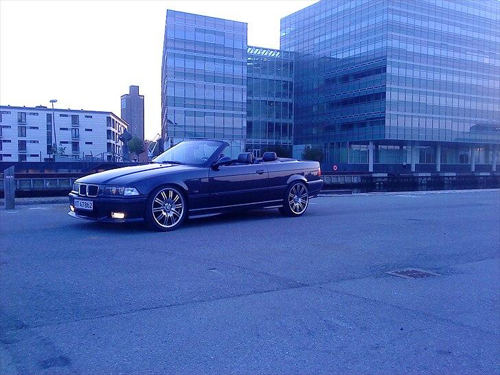 BMW 325i cab billede 11