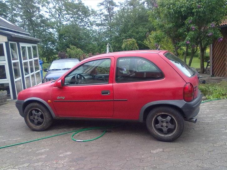 Opel corsa b swing dytten skrottet  billede 2