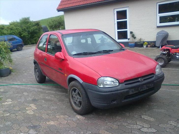 Opel corsa b swing dytten skrottet  billede 3
