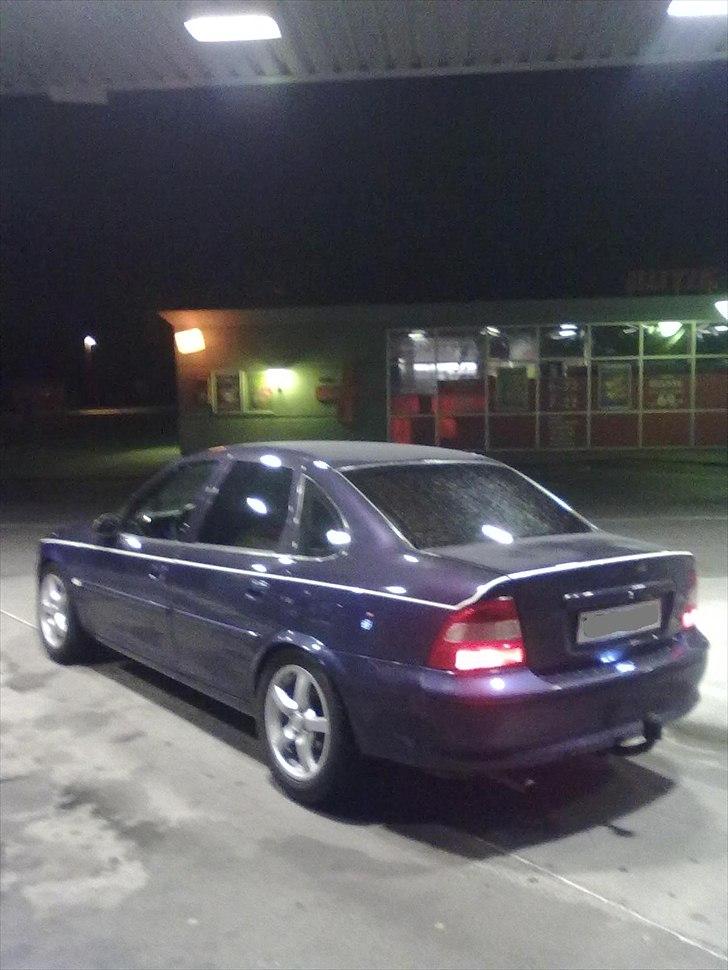 Opel Vectra b  - solgt billede 10