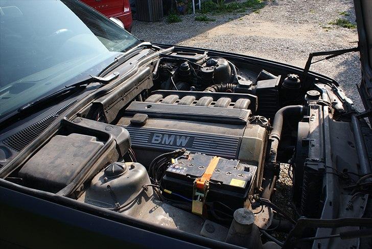 BMW 525i E34 Pick-up Solgt billede 9