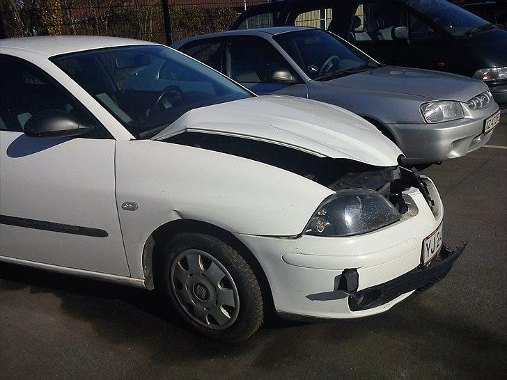 Seat Ibiza TDI 100 TOTALSKADET billede 11