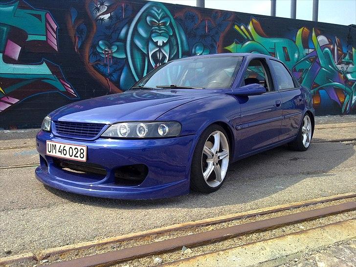 Opel Vectra B  billede 1